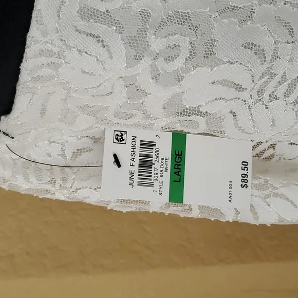 🆕️ Thalia ♡ Sodi White Ruffle Floral Lace Overlay Strapless Dress SIZE: L