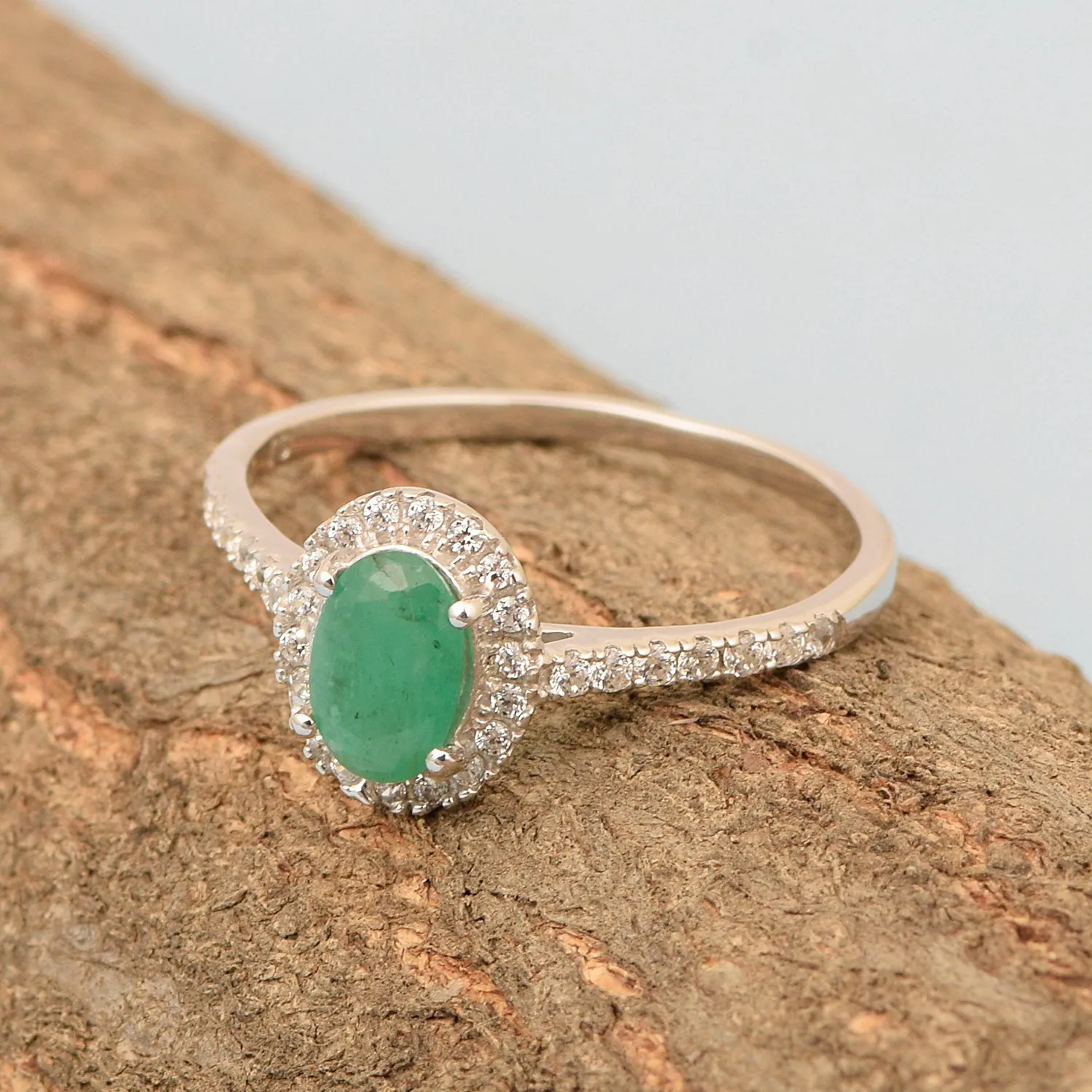 925 Sterling Silver Oval Emerald Women's Solitaire Ring