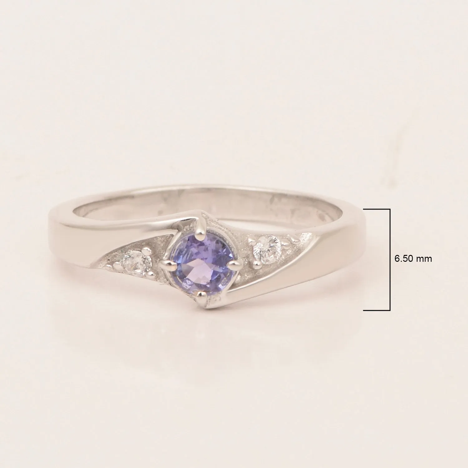 925 Sterling Silver Round Cut 4mm Tanzanite Women's Engagement Ring
