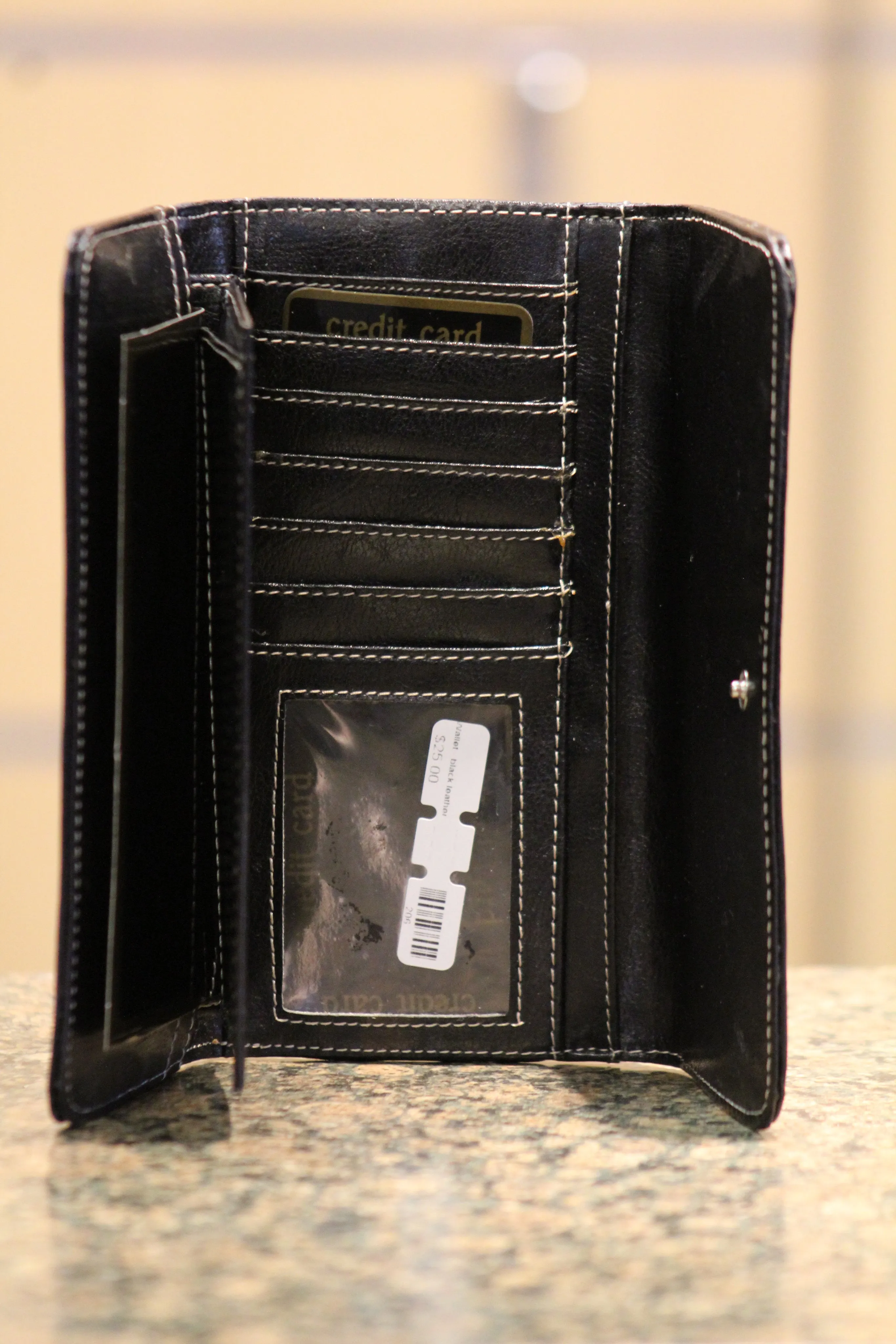 ADO |  Simple Black Trifold Wallet