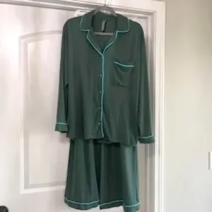 ANTHROPOLOGIE Pajama Set Sz XS Button Down Long Sleeve &amp; Pant Green