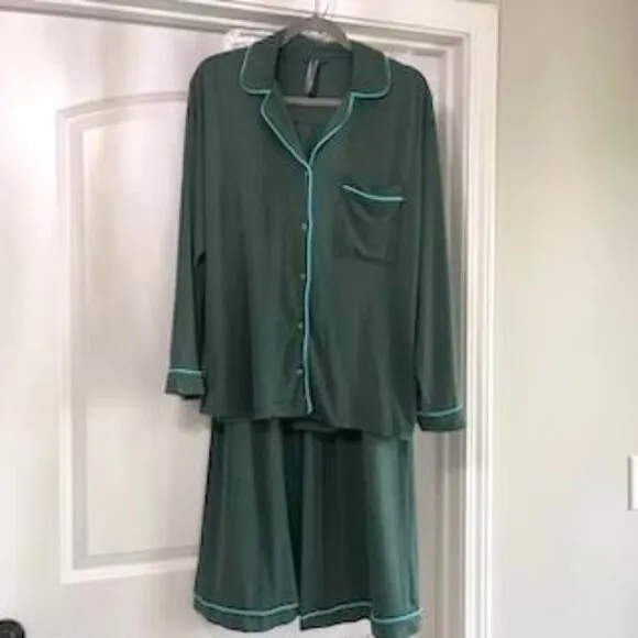 ANTHROPOLOGIE Pajama Set Sz XS Button Down Long Sleeve &amp; Pant Green