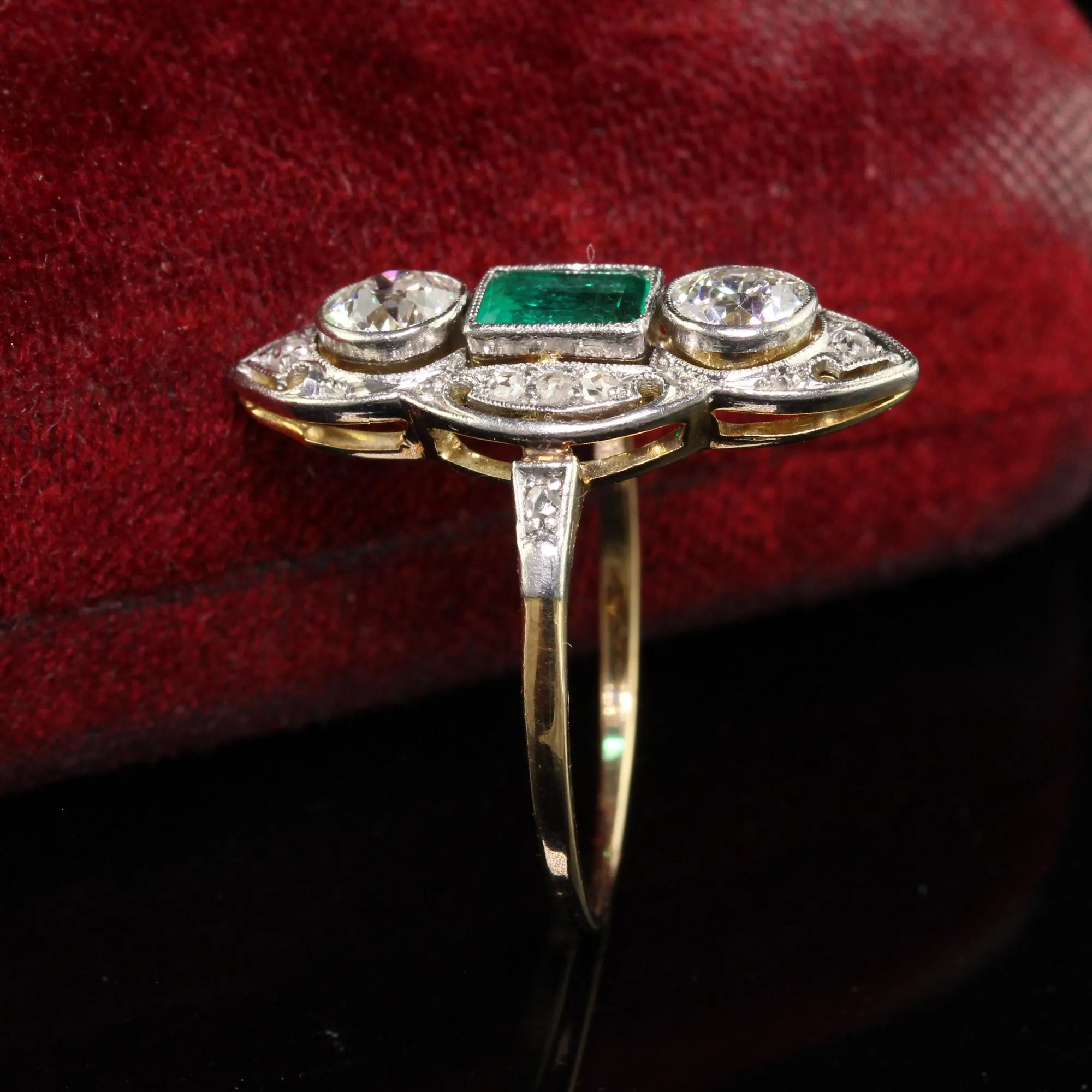 Antique Edwardian 18K Gold Platinum Top Old Euro Diamond Emerald Cocktail Ring