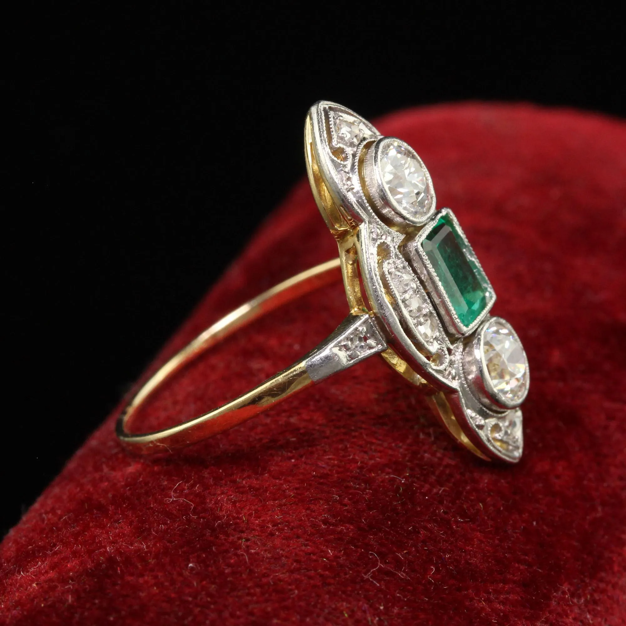 Antique Edwardian 18K Gold Platinum Top Old Euro Diamond Emerald Cocktail Ring