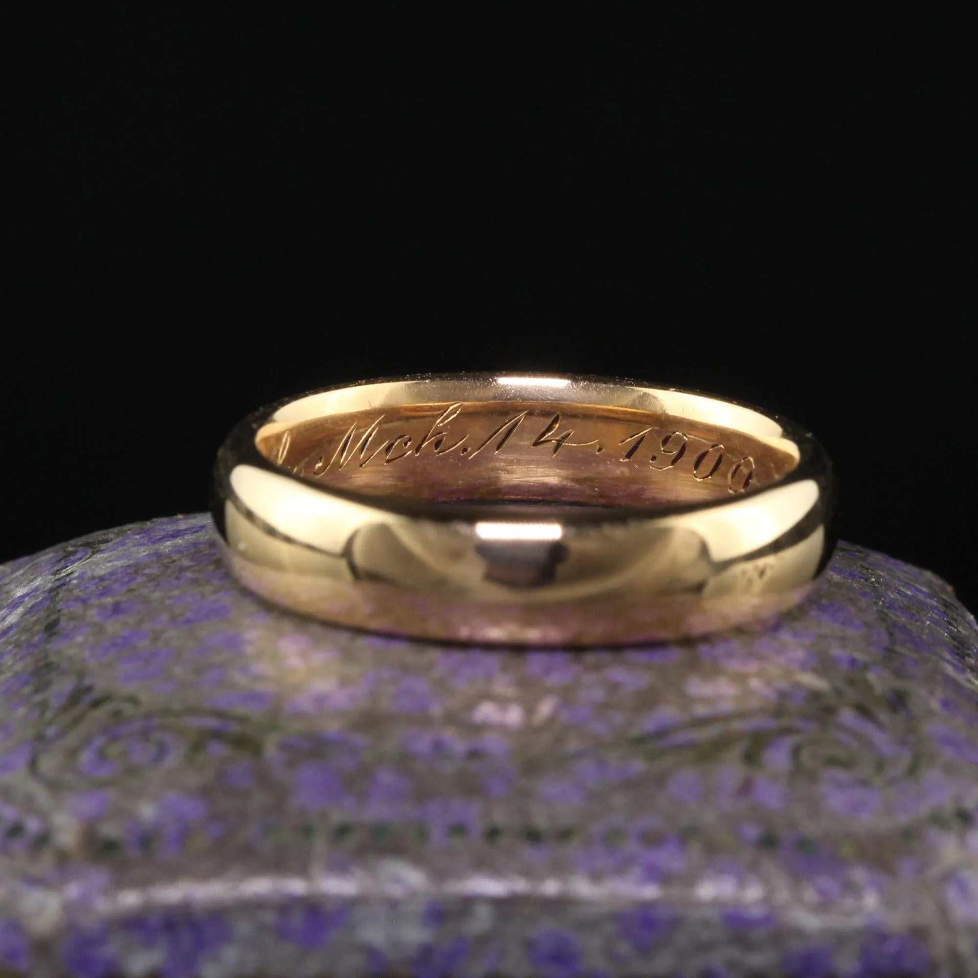 Antique Edwardian 18K Yellow Gold Classic Engraved Wedding Band - Size 6 3/4