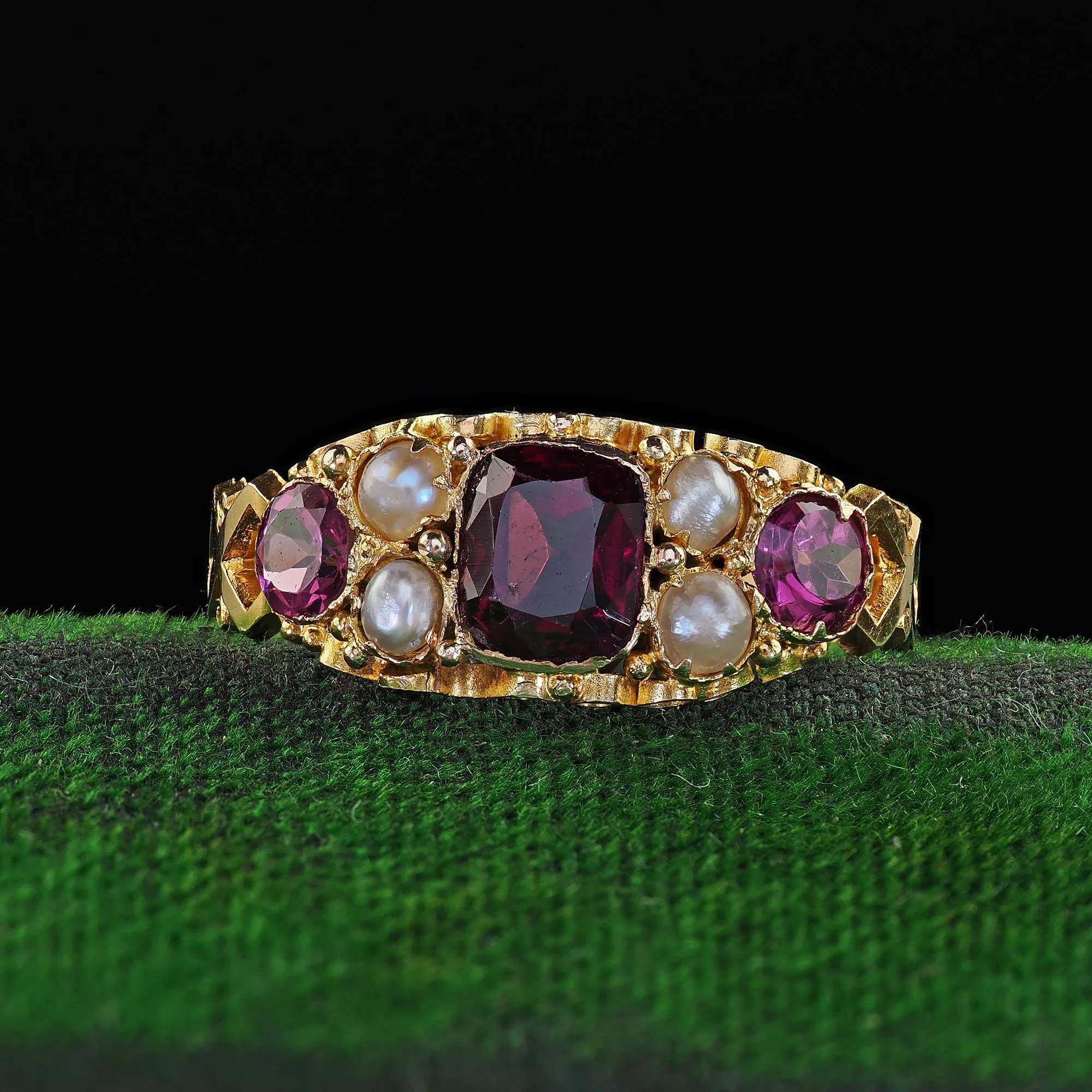 Antique English 15K Yellow Gold Rhodolite Garnet and Pearl Ring