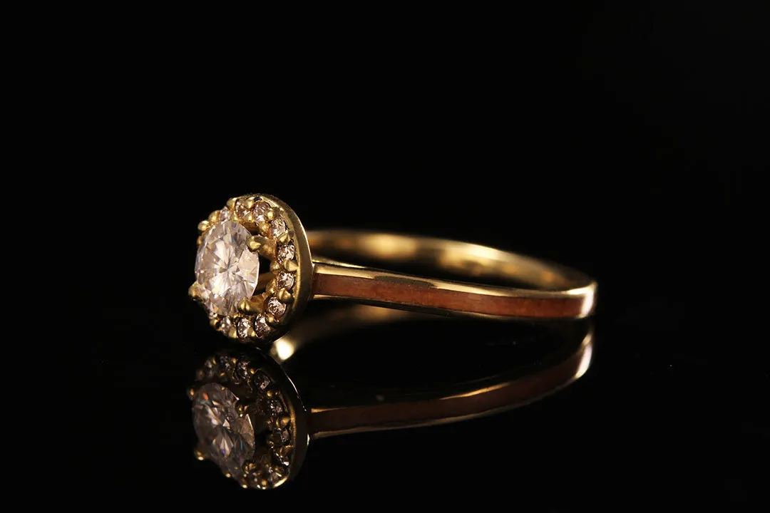 APPLEWOOD 14K YELLOW GOLD DIAMOND HALO RING