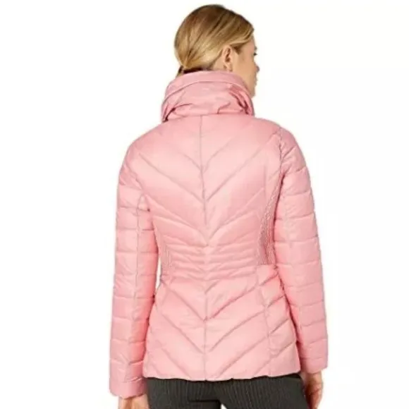 Bernardo Women's EcoPlume Packable Lightweight Chevron Puffer Jacket NWOT - Med