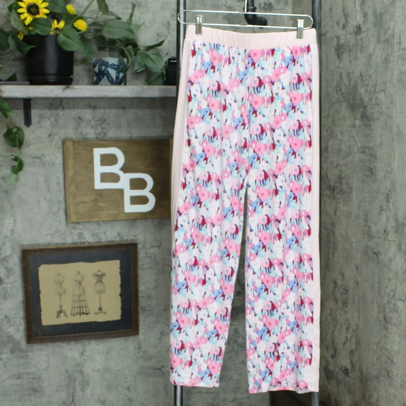 Cuddl Duds Women's Cool & Airy Jersey Print Pajama Pants Pink Floral XS