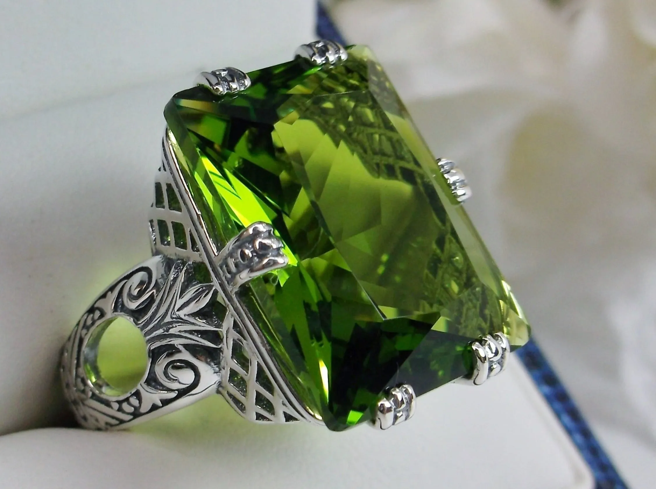 D104, 6 Prong Ring, 30ct choice of Gem, Vintage Jewelry #D104