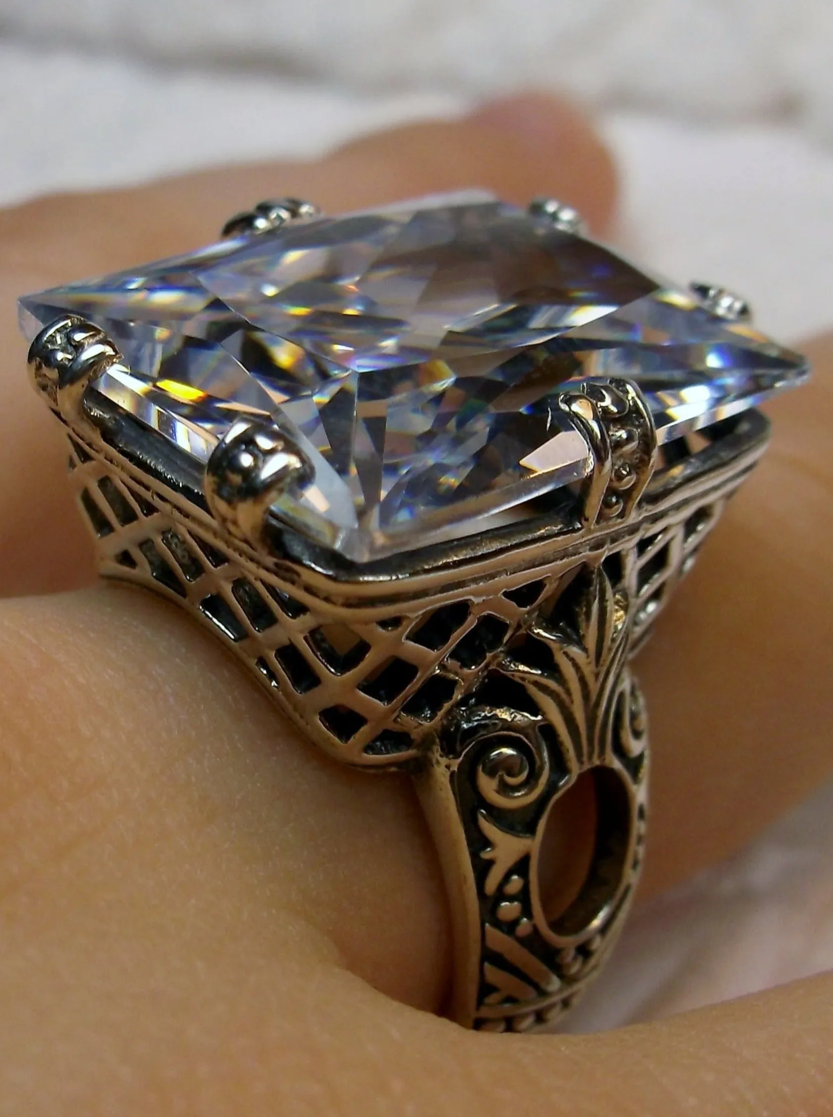 D104, 6 Prong Ring, 30ct choice of Gem, Vintage Jewelry #D104