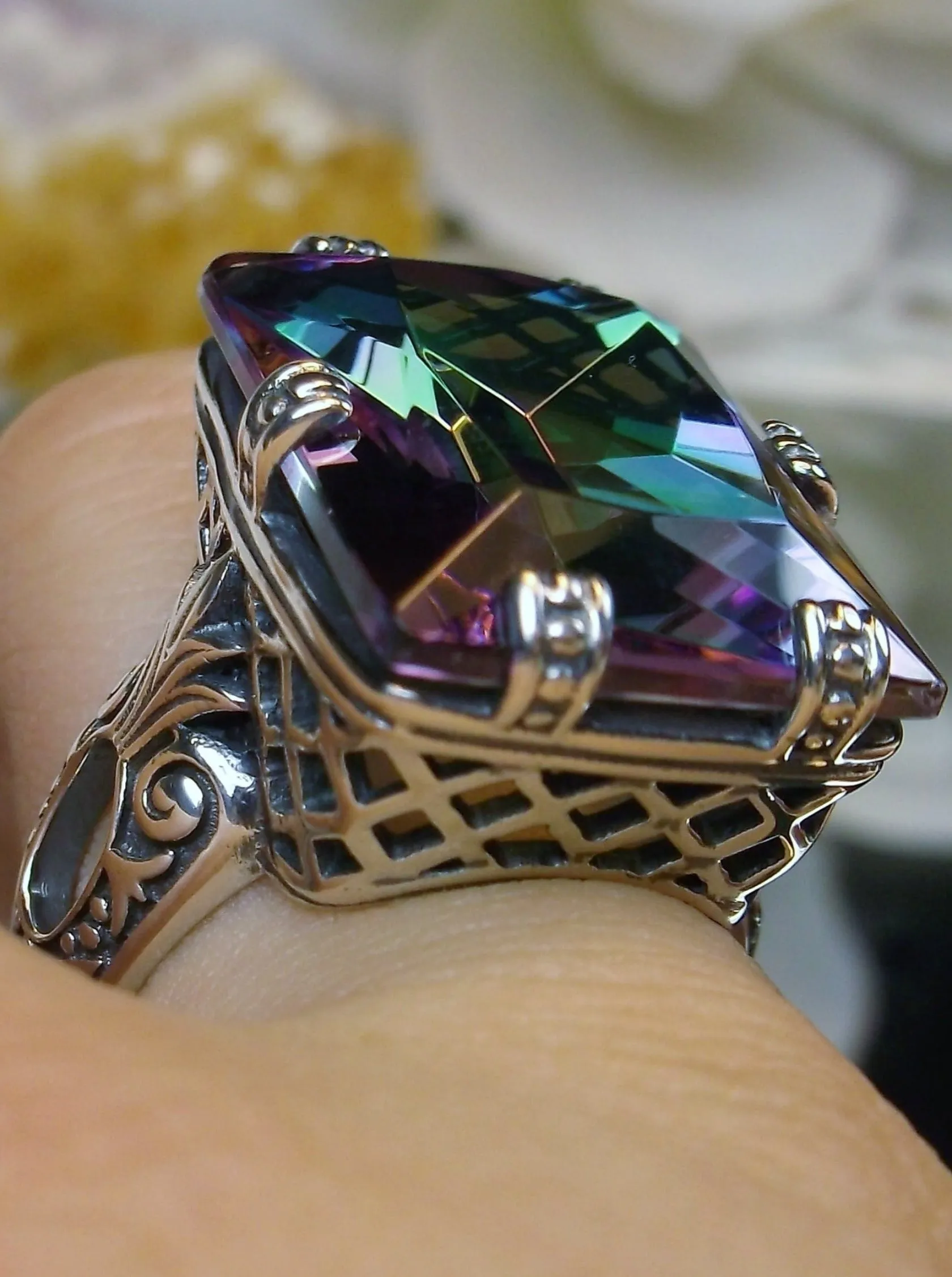 D104, 6 Prong Ring, 30ct choice of Gem, Vintage Jewelry #D104