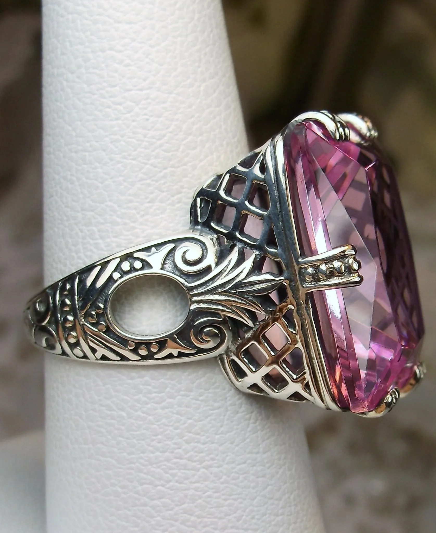 D104, 6 Prong Ring, 30ct choice of Gem, Vintage Jewelry #D104
