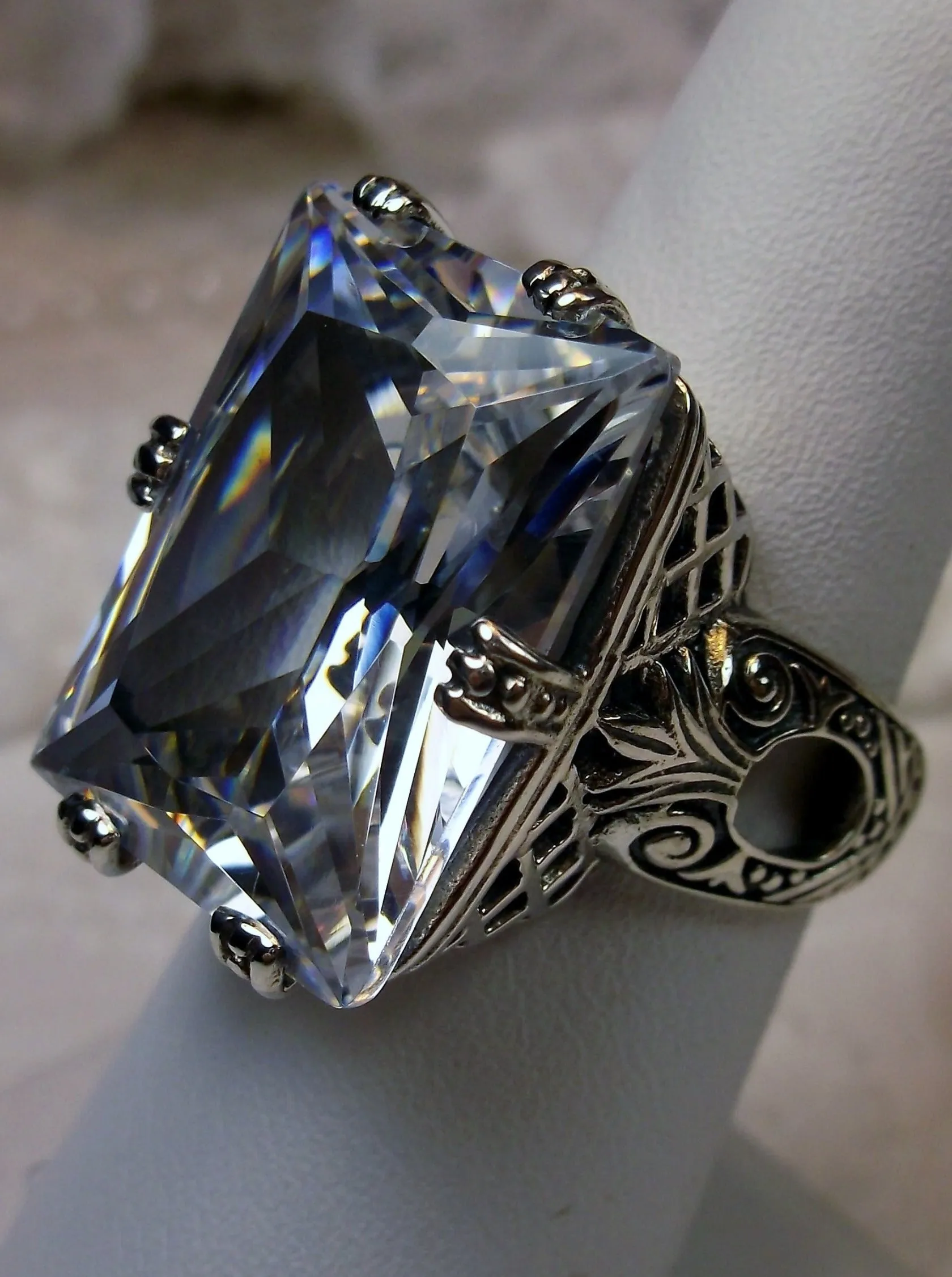 D104, 6 Prong Ring, 30ct choice of Gem, Vintage Jewelry #D104