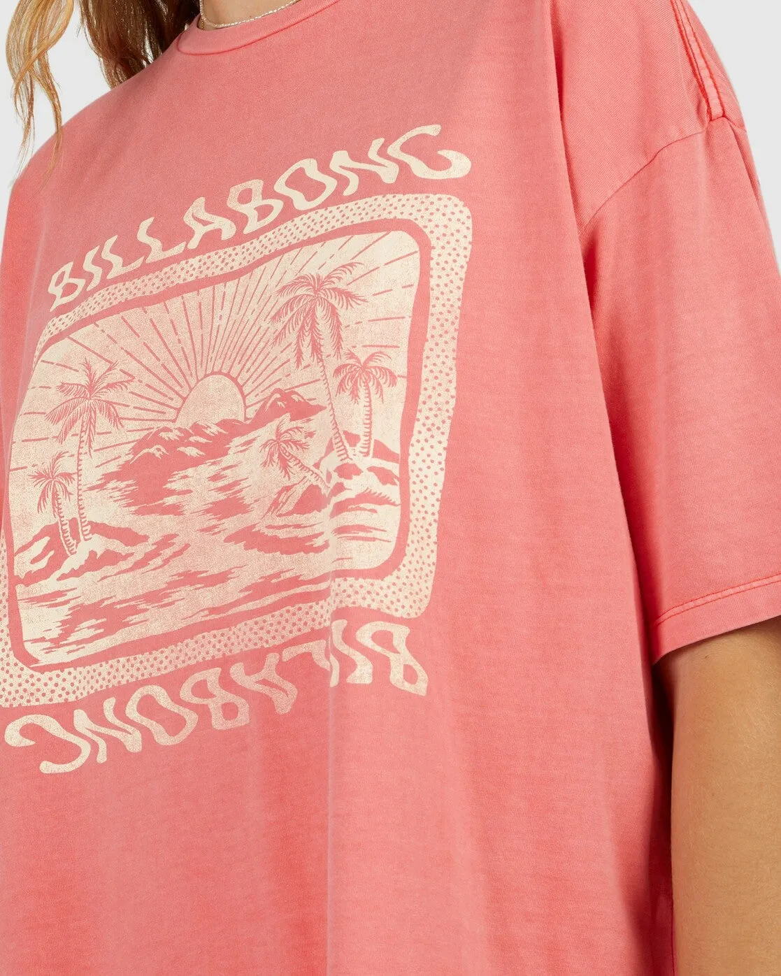 Dream Island Boyfriend T-Shirt