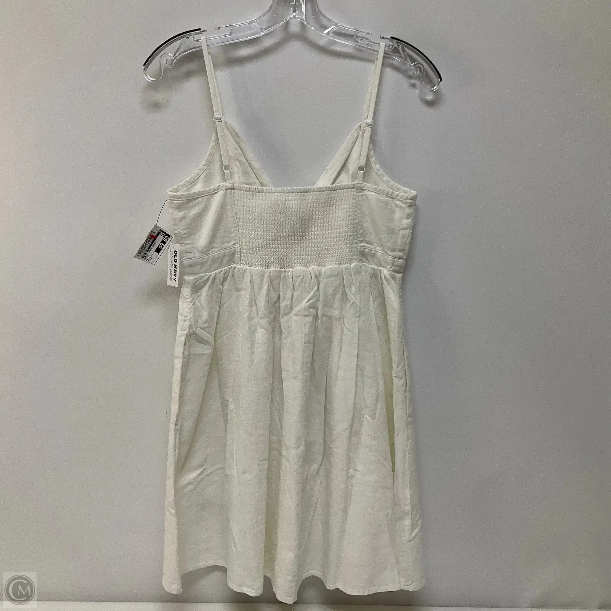 Dress Casual Short By Old Navy In White, Size: M