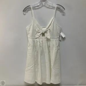 Dress Casual Short By Old Navy In White, Size: M
