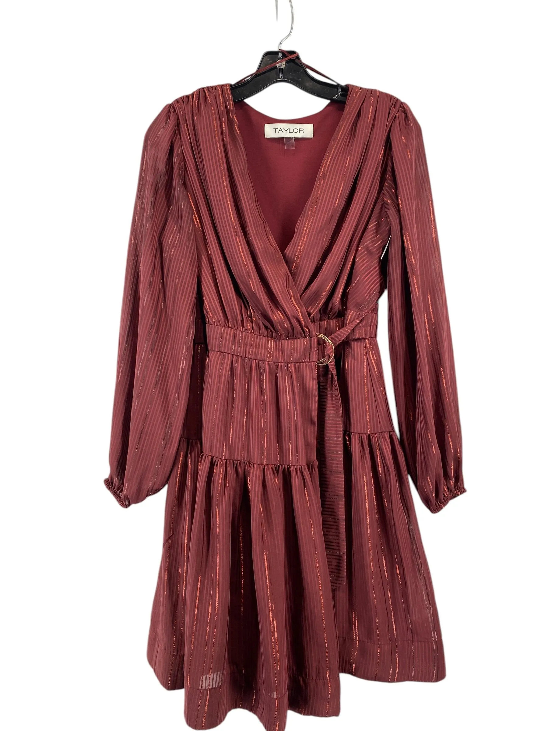 Dress Casual Short By Taylor  Size: 6