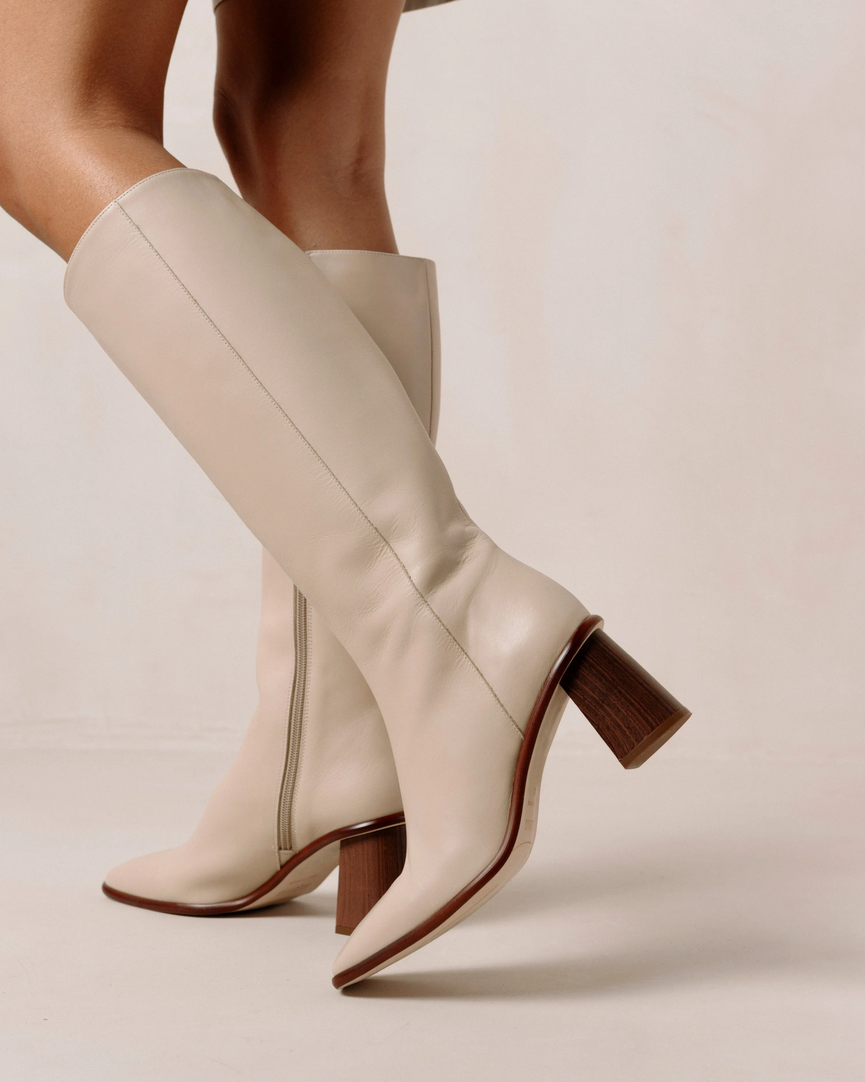 East Boot Stone Beige