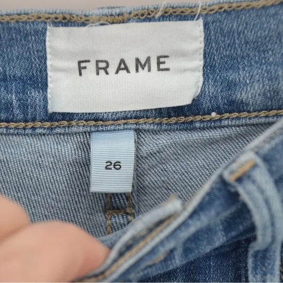 Frame Le Sylvie High Waist Raw Hem Crop Jeans in Kirah Wash Blue Women's 26