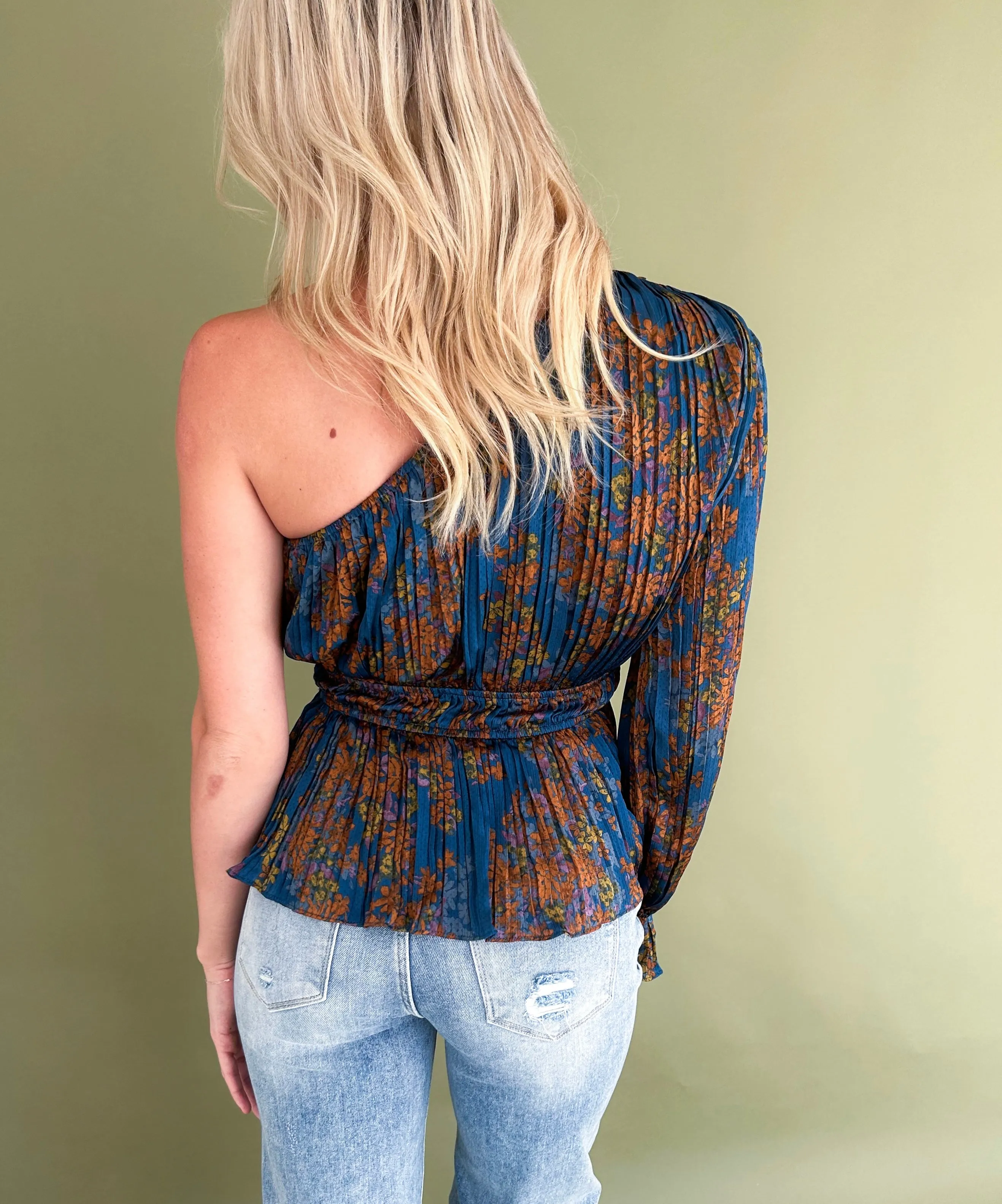 Gloria One Shoulder Pleated Top