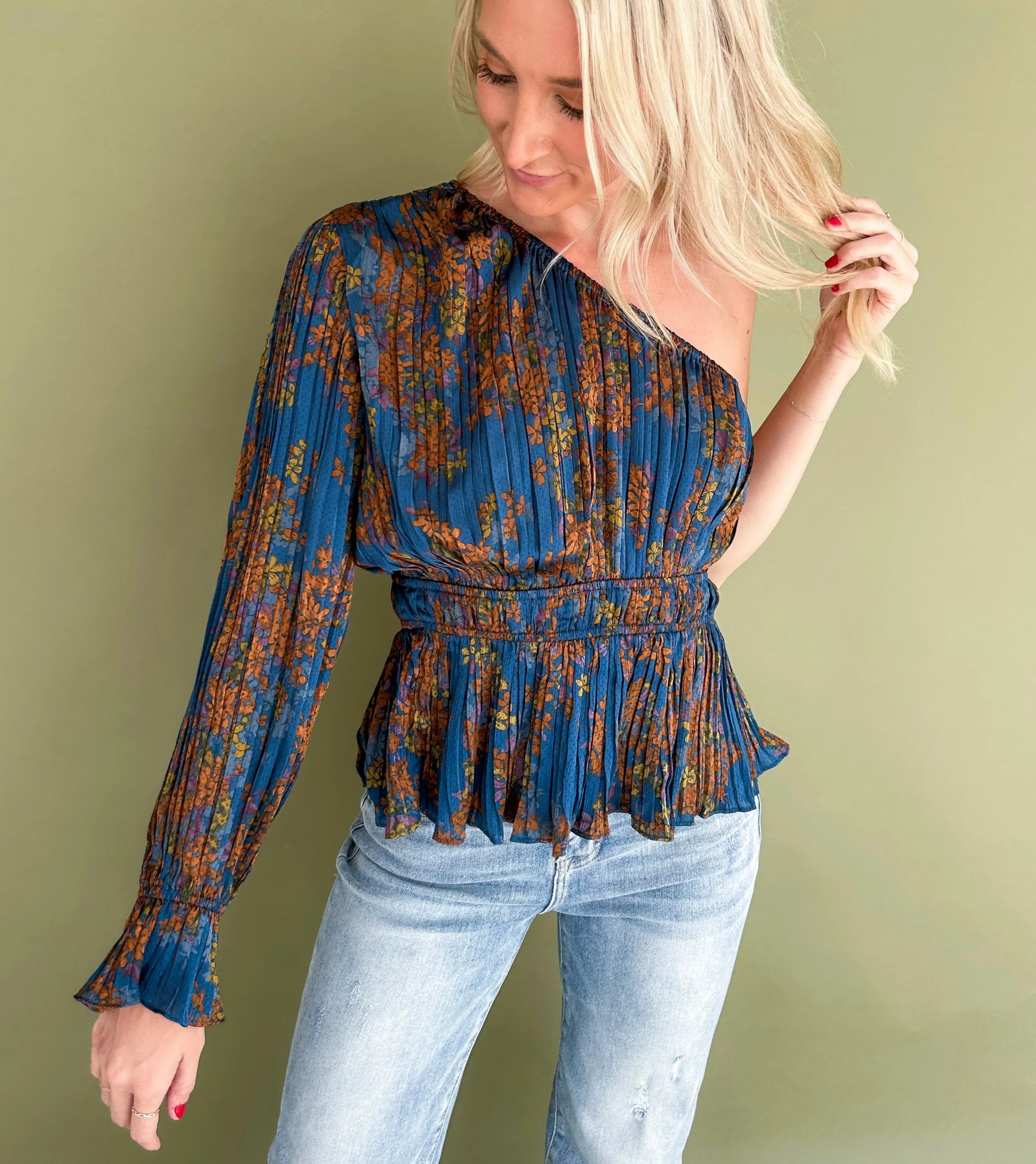 Gloria One Shoulder Pleated Top