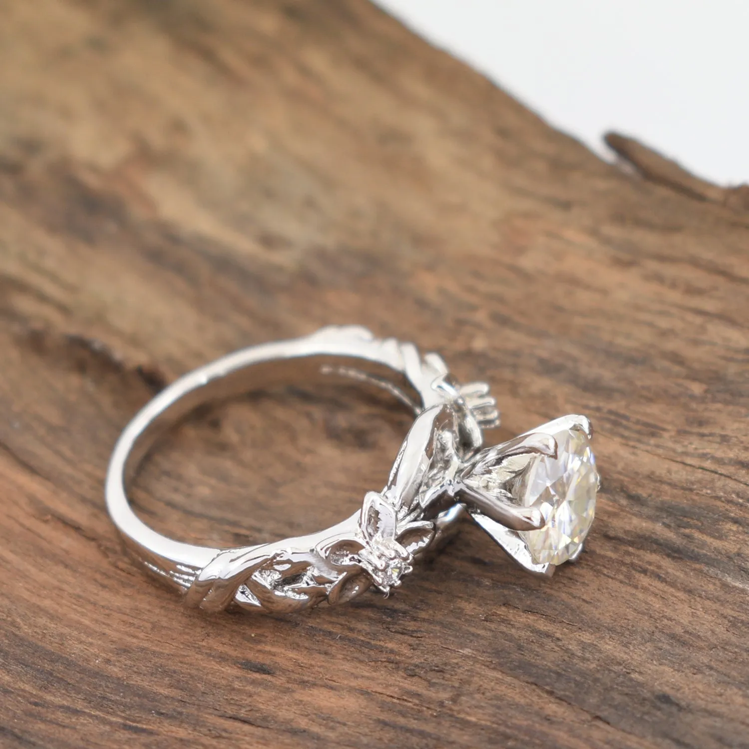 Gorgeous 1.50 Ct Off White Diamond Women's Ring with Accents, New Collection & Great Sparkle ! Ideal For Birthday Gift, Certified Diamond!