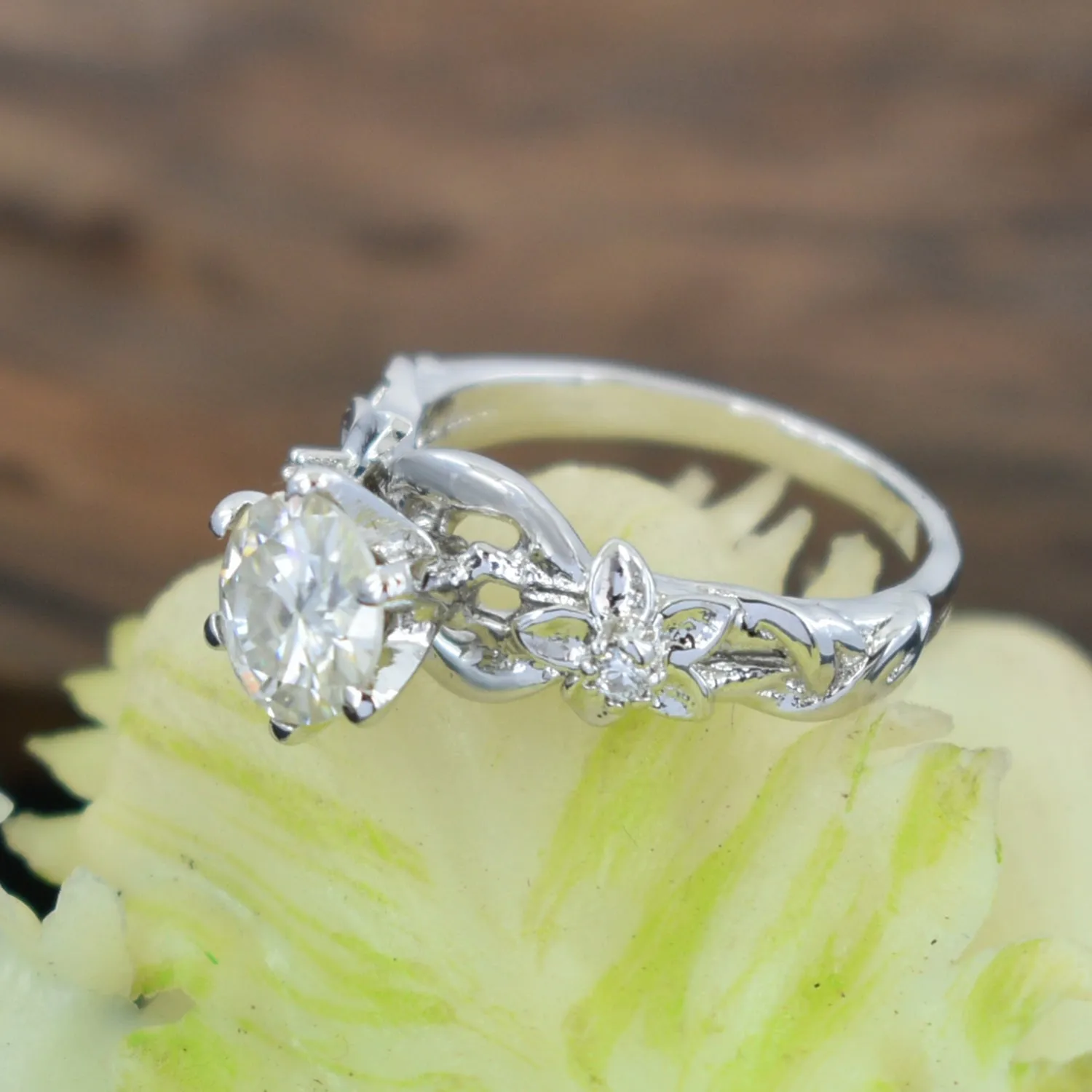 Gorgeous 1.50 Ct Off White Diamond Women's Ring with Accents, New Collection & Great Sparkle ! Ideal For Birthday Gift, Certified Diamond!
