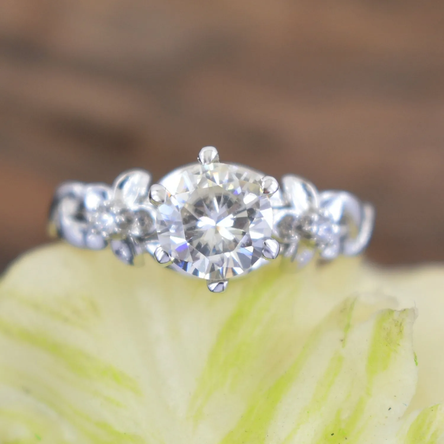 Gorgeous 1.50 Ct Off White Diamond Women's Ring with Accents, New Collection & Great Sparkle ! Ideal For Birthday Gift, Certified Diamond!