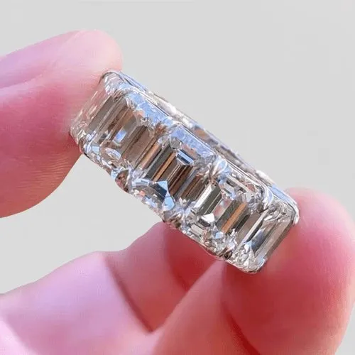 Gorgeous Emerald Cut Simulated Diamonds Women's Wedding Band