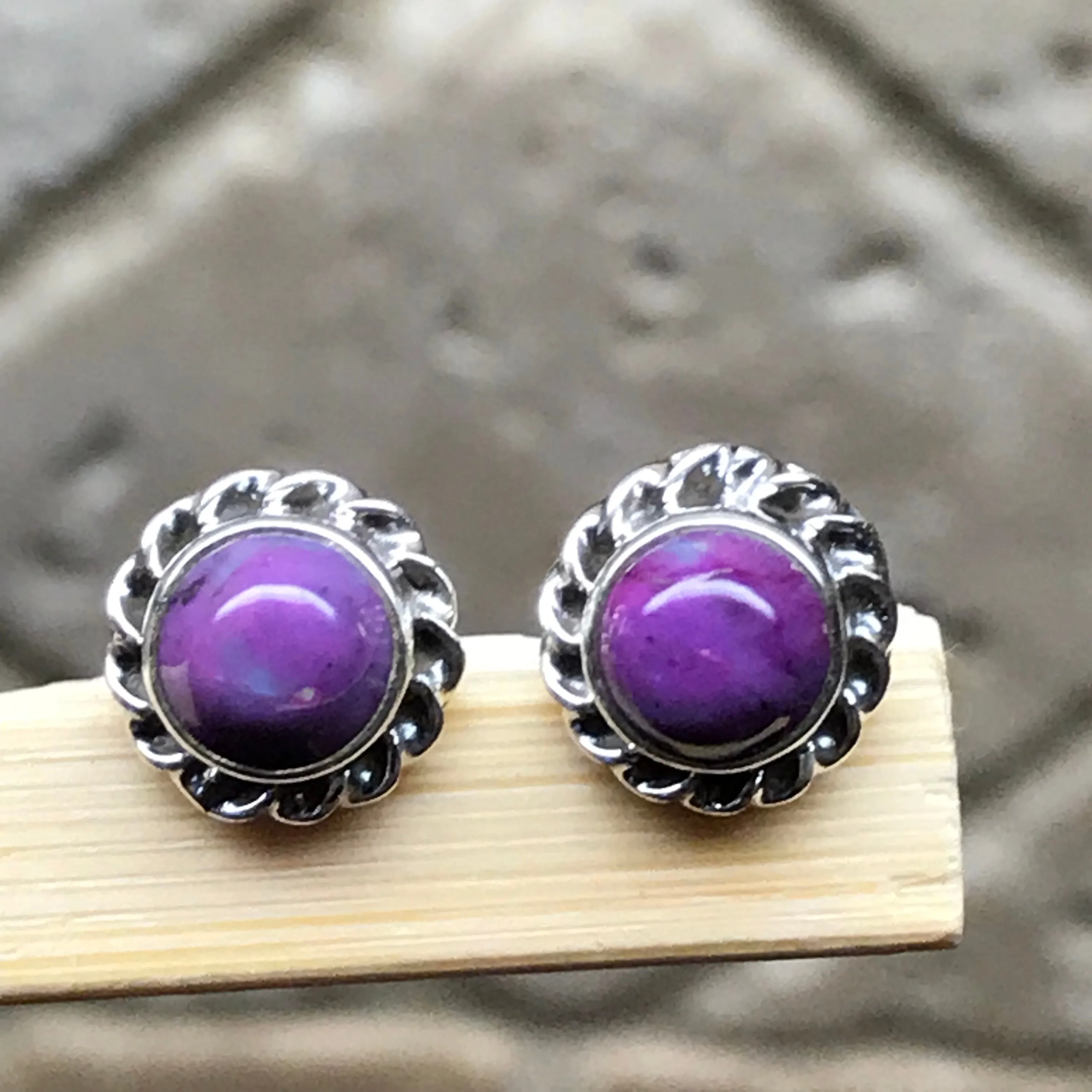 Gorgeous Purple Mohave Turquoise 925 Solid Sterling Silver Earrings 7mm