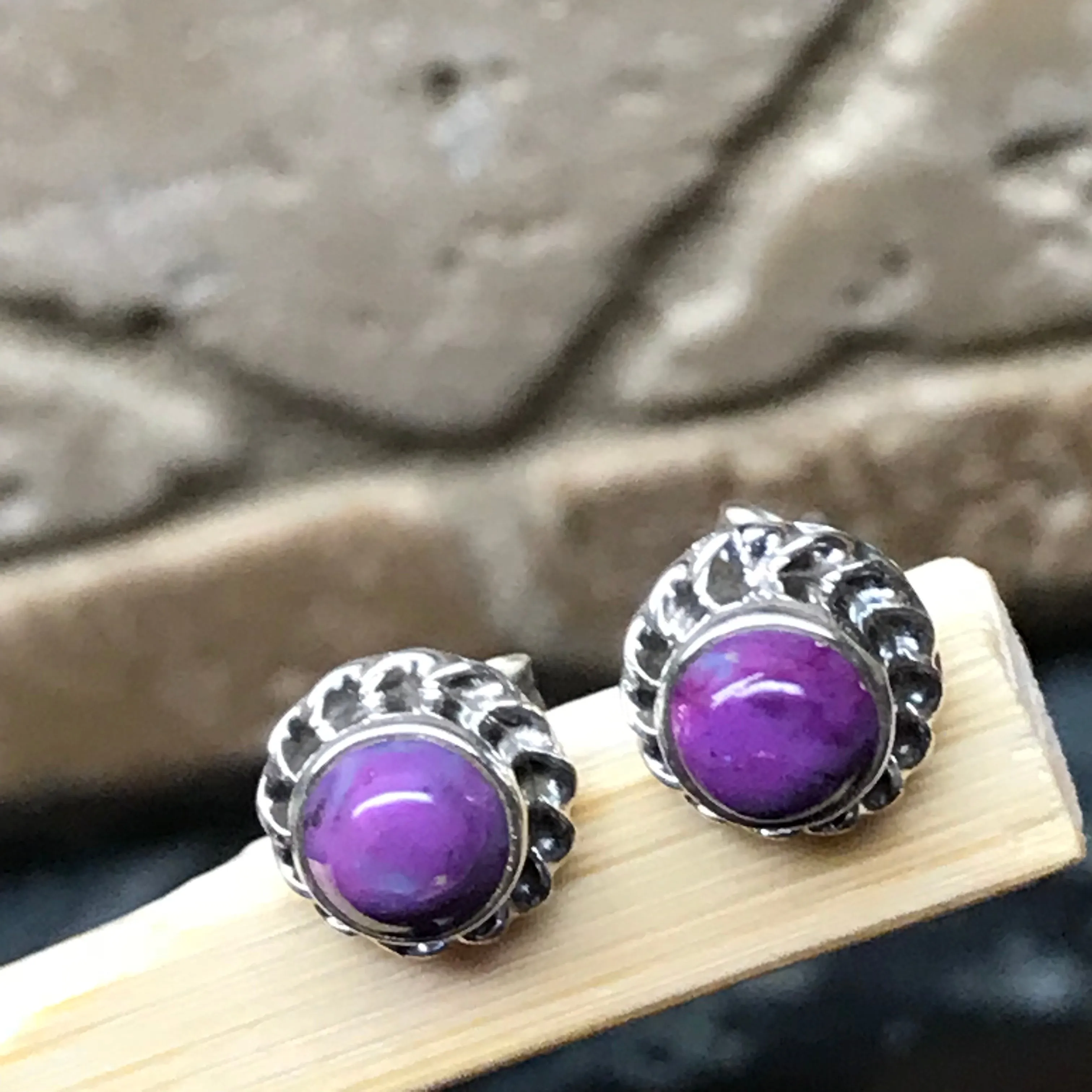 Gorgeous Purple Mohave Turquoise 925 Solid Sterling Silver Earrings 7mm