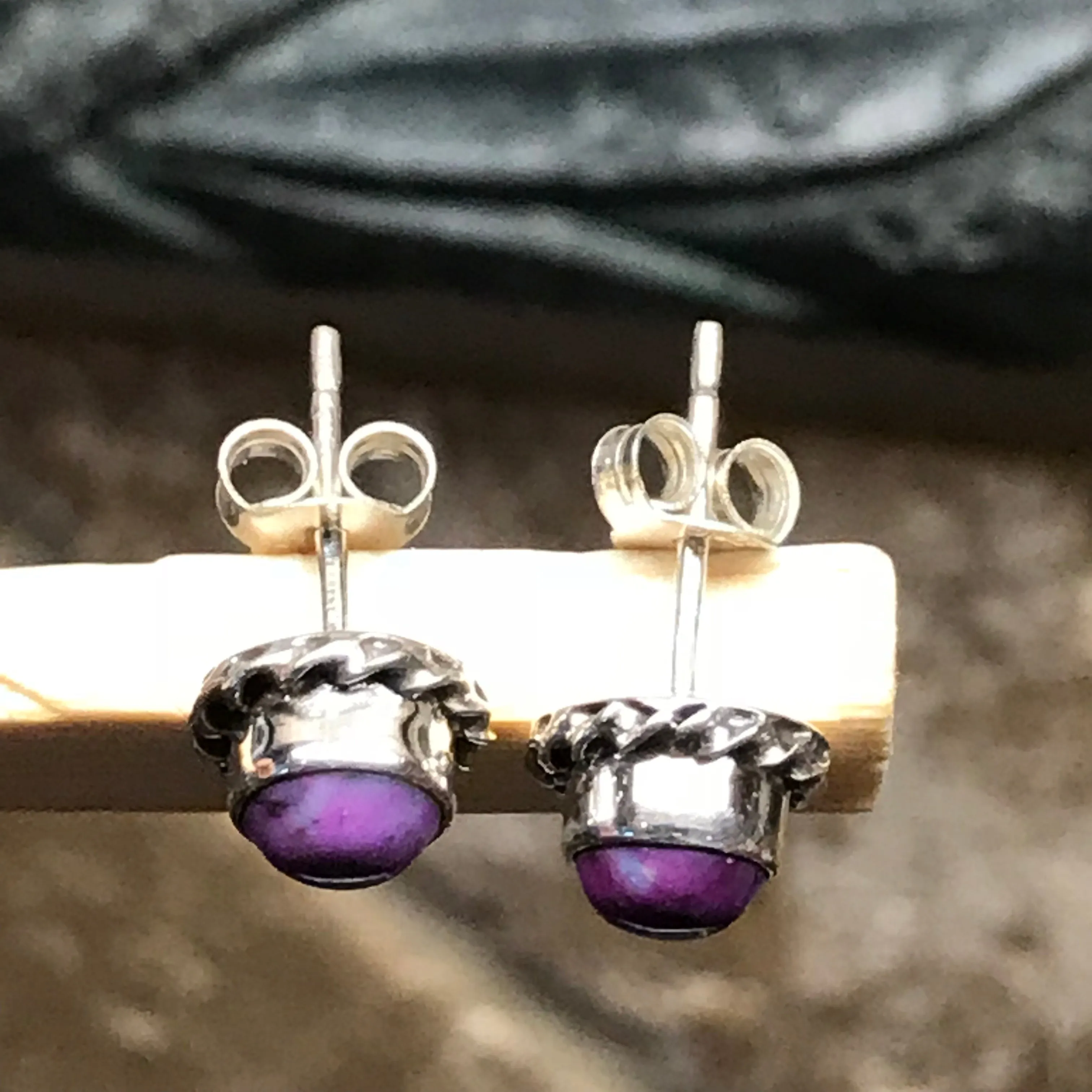 Gorgeous Purple Mohave Turquoise 925 Solid Sterling Silver Earrings 7mm