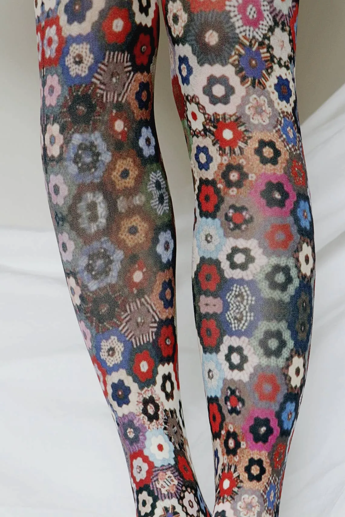 Honeycomb Quilt by Art Institute of Chicago Printed Tights