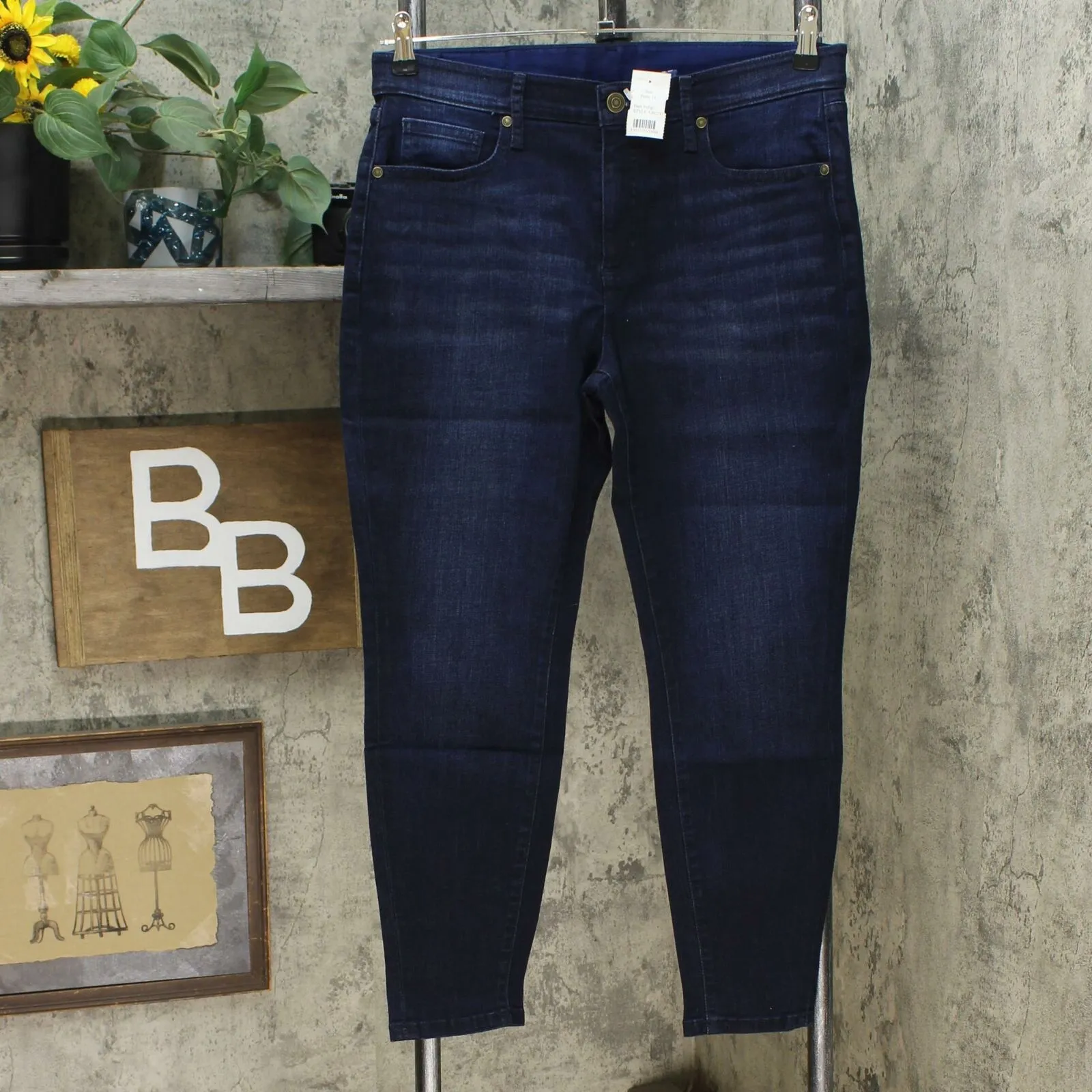 Isaac Mizrahi Live! Women's Petite TRUE DENIM 5-Pocket Ankle Jeans
