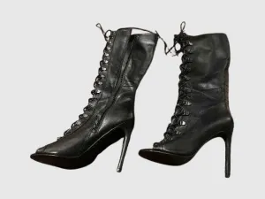 LACE UP HEELED BOOTS - REBOOTED - SM REBOOTED