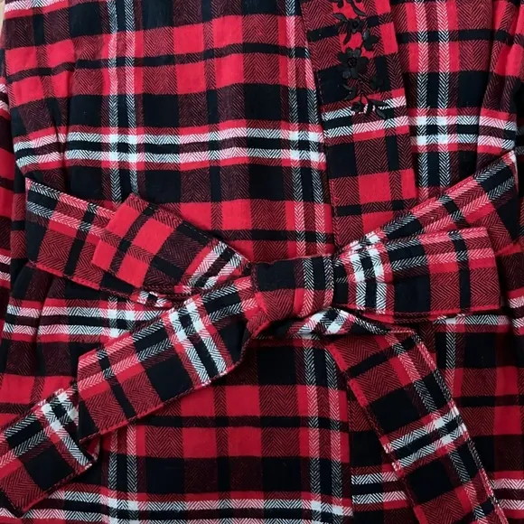 Lauren Ralph Lauren Bathrobe NWT SIZE M