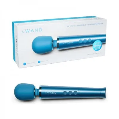 Le Wand Petite Rechargeable Massager