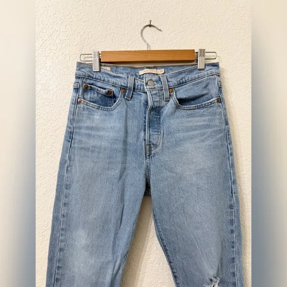 Levi's Premium Wedgie Straight Jeans - 27