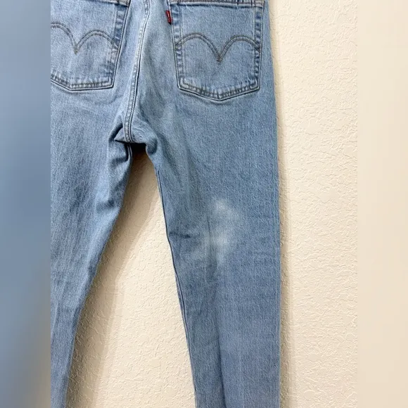Levi's Premium Wedgie Straight Jeans - 27