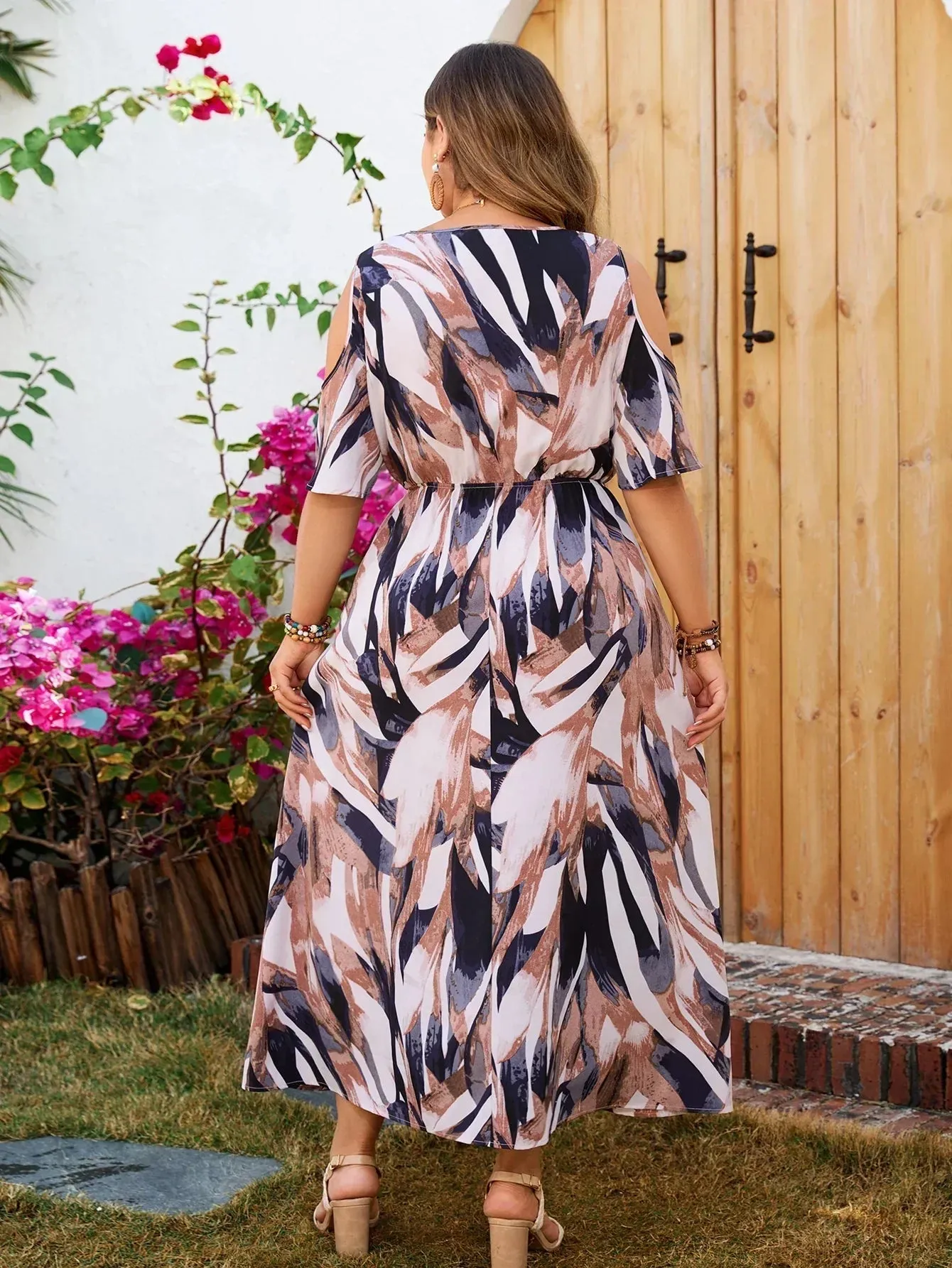 Liesbeth® | Modern and comfortable   dress