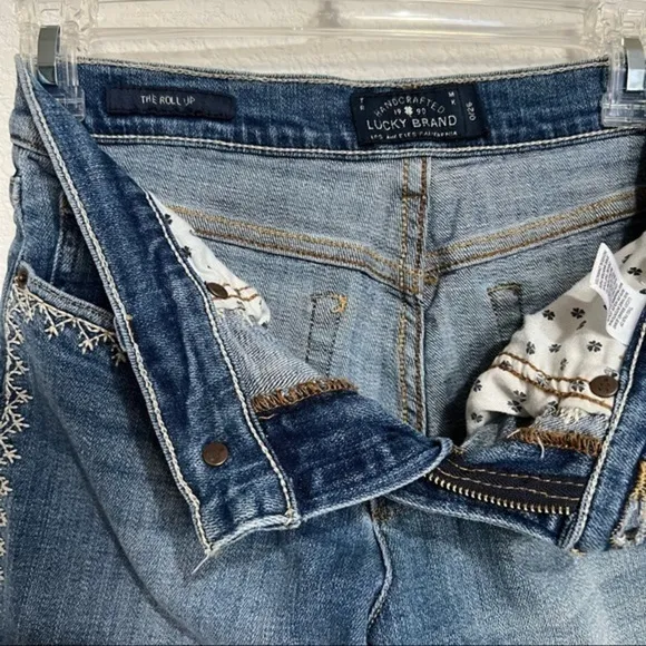 Lucky Brand Womens The Roll Up Jean Shorts Embroidered Comfort Stretch Denim W26