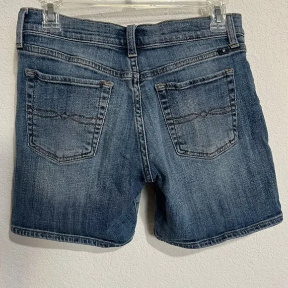 Lucky Brand Womens The Roll Up Jean Shorts Embroidered Comfort Stretch Denim W26