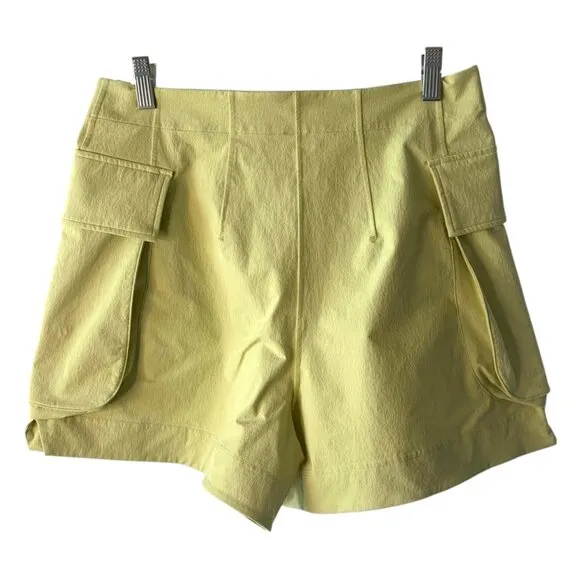 LULULEMON Yellow Relaxed-Fit Super-High-Rise 4&quot; Women's Cargo Shorts Size 10