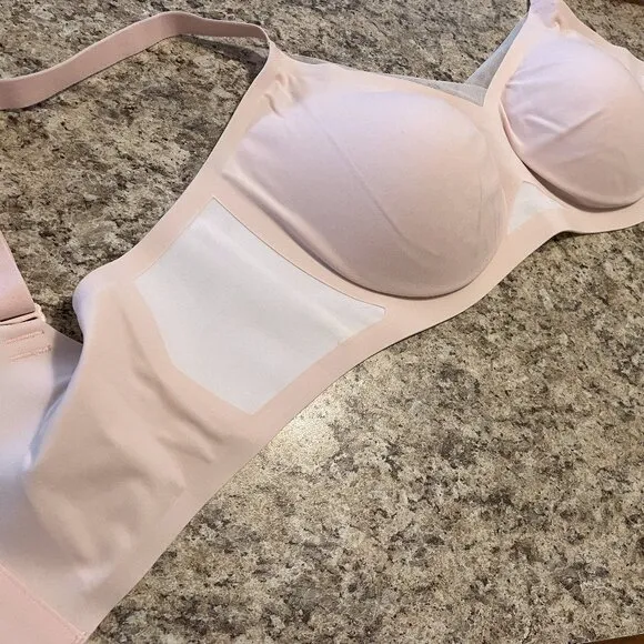 New HONEYLOVE Pink Wireless Crossover Bra: XL 38D/DDE. This cross over is BNWOT!