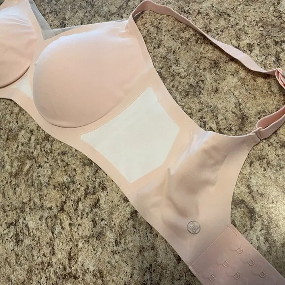 New HONEYLOVE Pink Wireless Crossover Bra: XL 38D/DDE. This cross over is BNWOT!