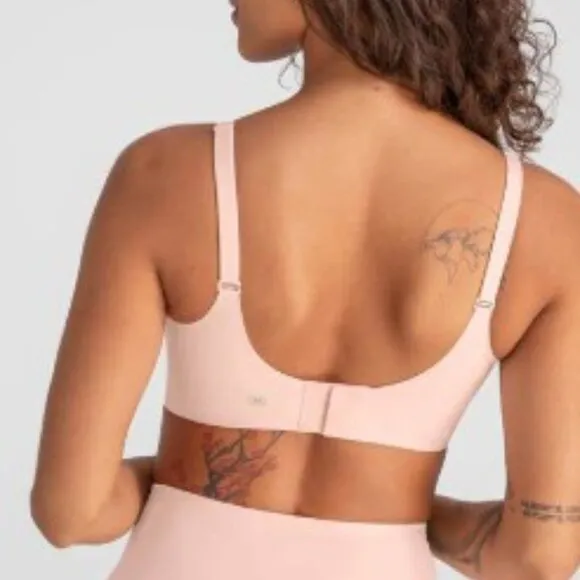 New HONEYLOVE Pink Wireless Crossover Bra: XL 38D/DDE. This cross over is BNWOT!