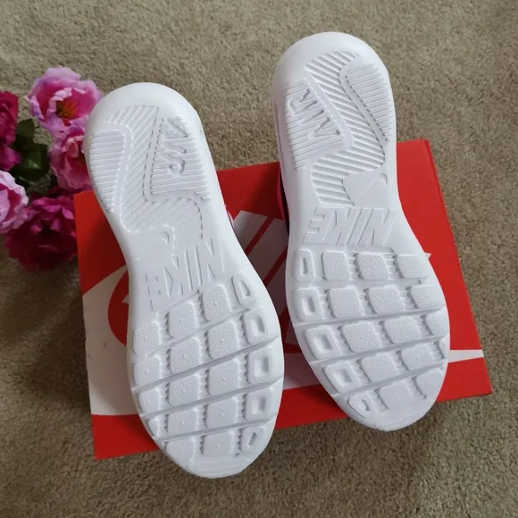 Nike Air Max Big Girls 7y