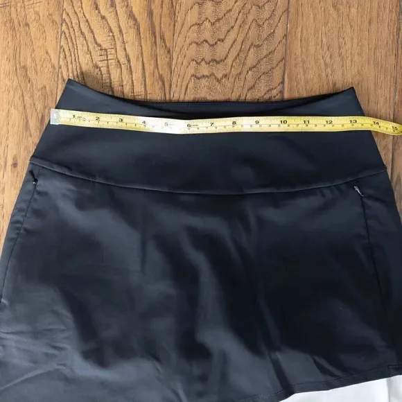 NWOT Kinona Wrap It Up Black and White Golf Skort, Size XS (Stretch)