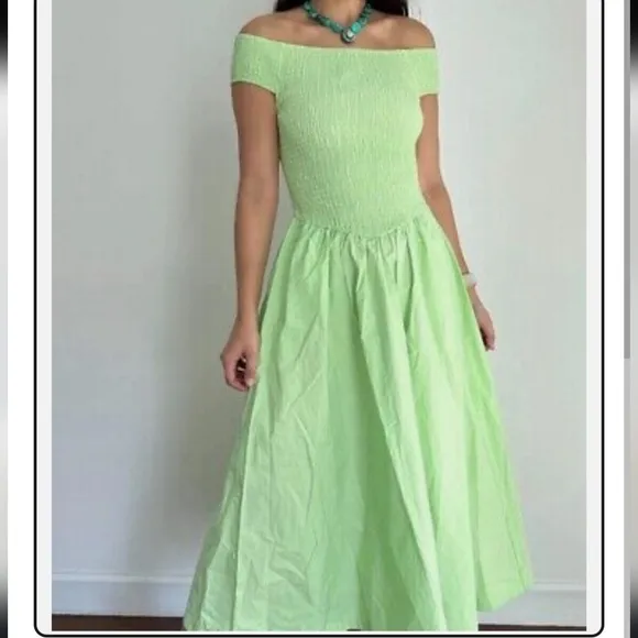 NWT Free People Cici Smocked Midi Dress PocketOff Shoulder In Lime Green 💚 XS*